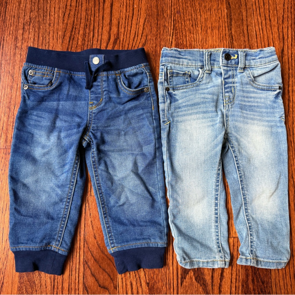 Super Cute Baby / Toddler Jeans - Navy and Light Wash - Size 12-18 months